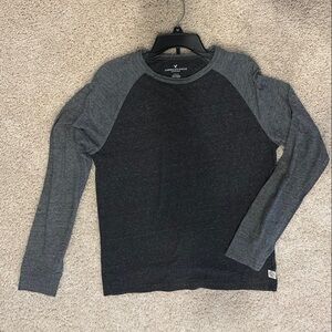 American Eagle Outfitters Black and Gray Long Sleeve Tee